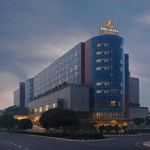 Otel The Leela Ambience Gurugram & Residences