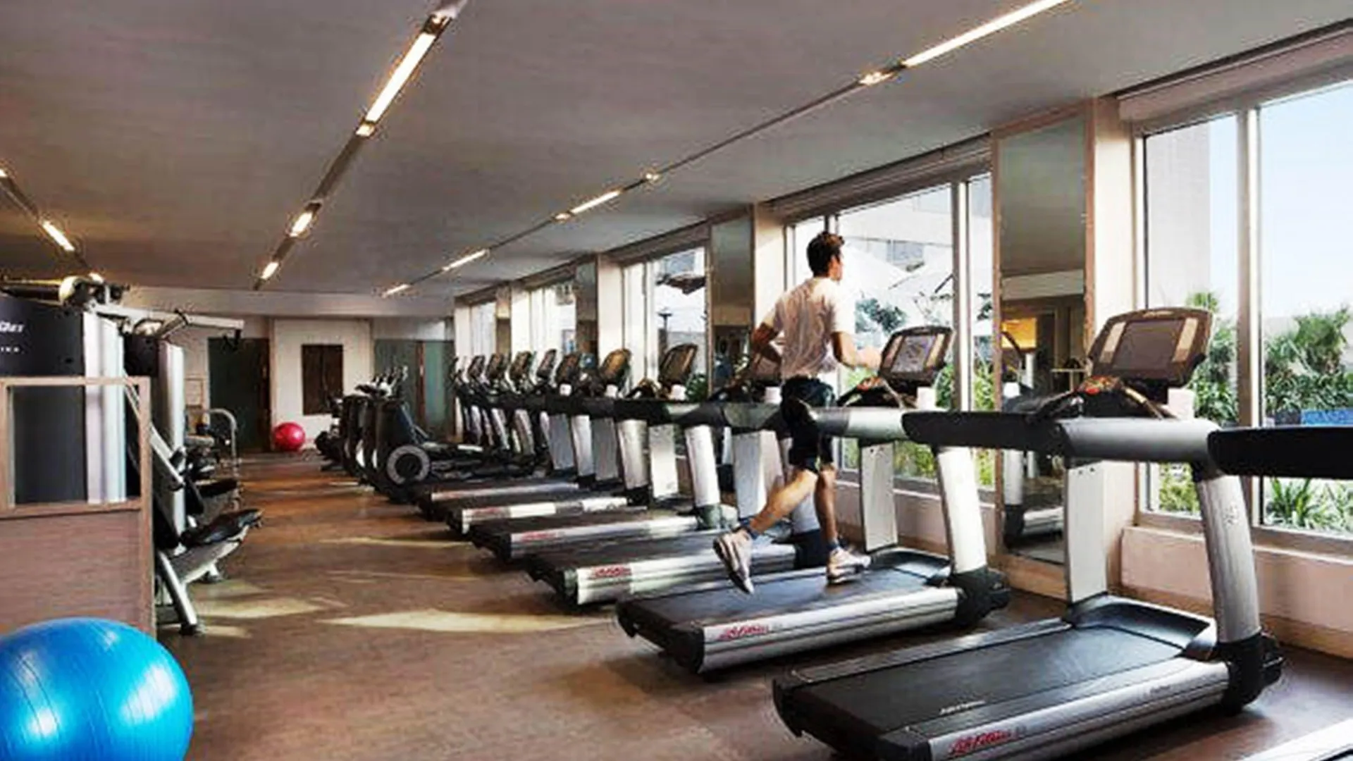 Jw Marriott Hotel New Delhi Aerocity 5*,  India