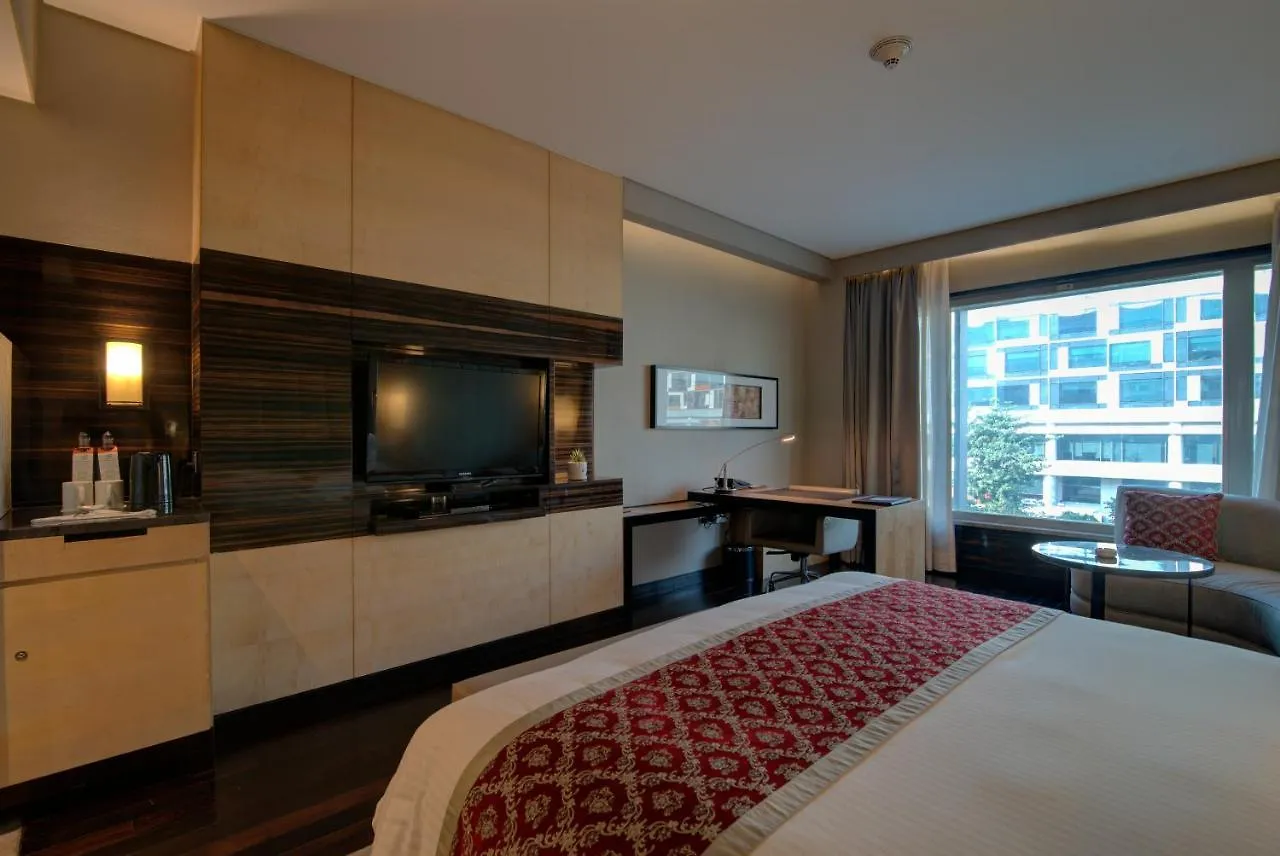 Jw Marriott Hotel New Delhi Aerocity 5*,